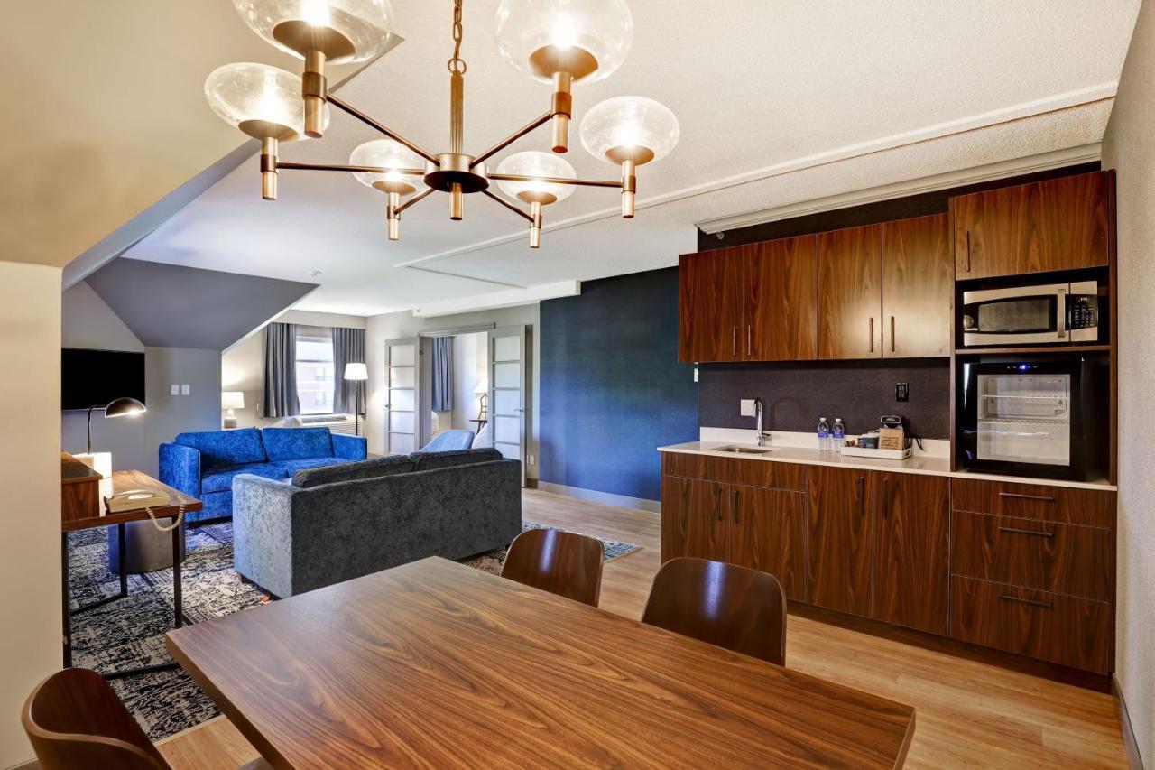 Four Points By Sheraton St. Catharines Niagara Suites Thorold Exterior photo