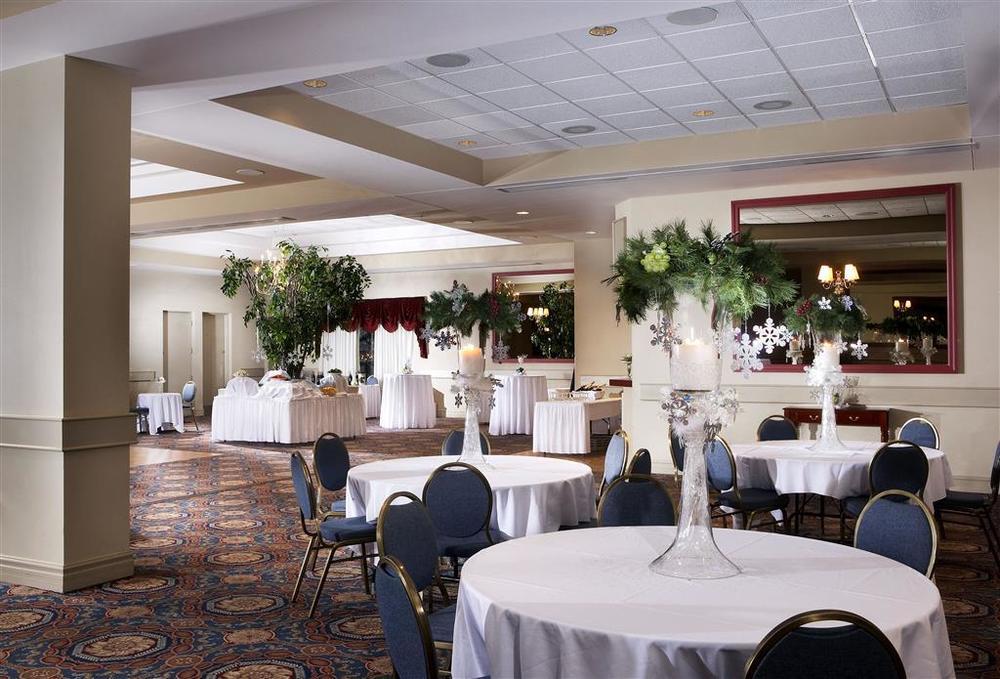 Four Points By Sheraton St. Catharines Niagara Suites Thorold Restaurant photo