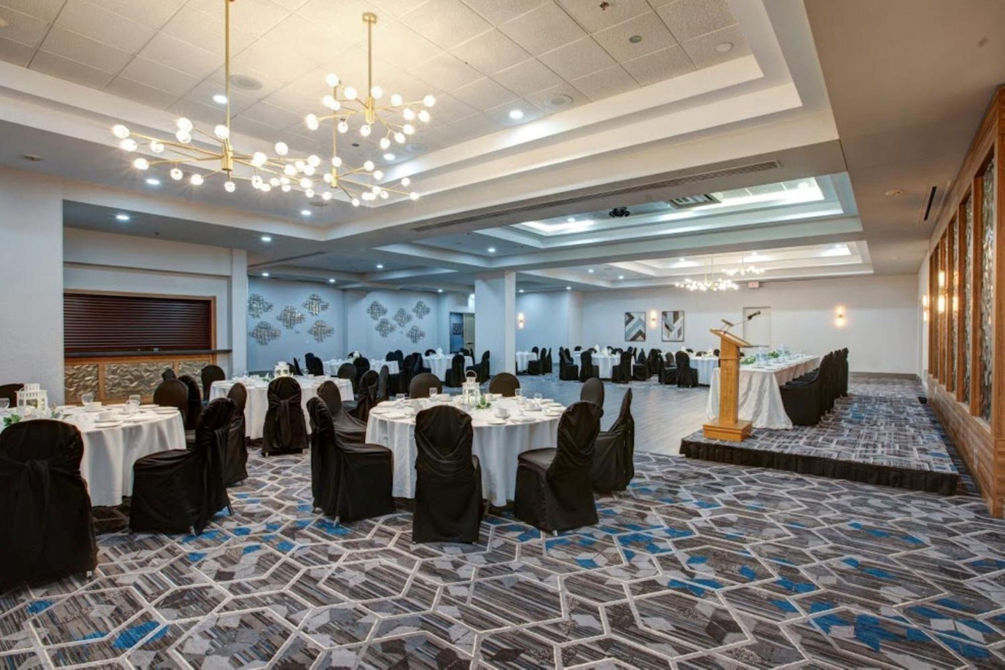 Four Points By Sheraton St. Catharines Niagara Suites Thorold Exterior photo