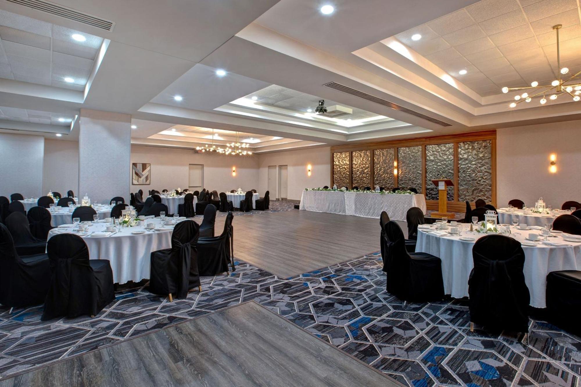Four Points By Sheraton St. Catharines Niagara Suites Thorold Exterior photo