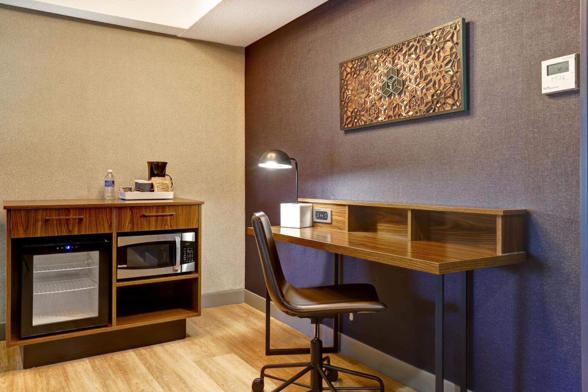 Four Points By Sheraton St. Catharines Niagara Suites Thorold Exterior photo
