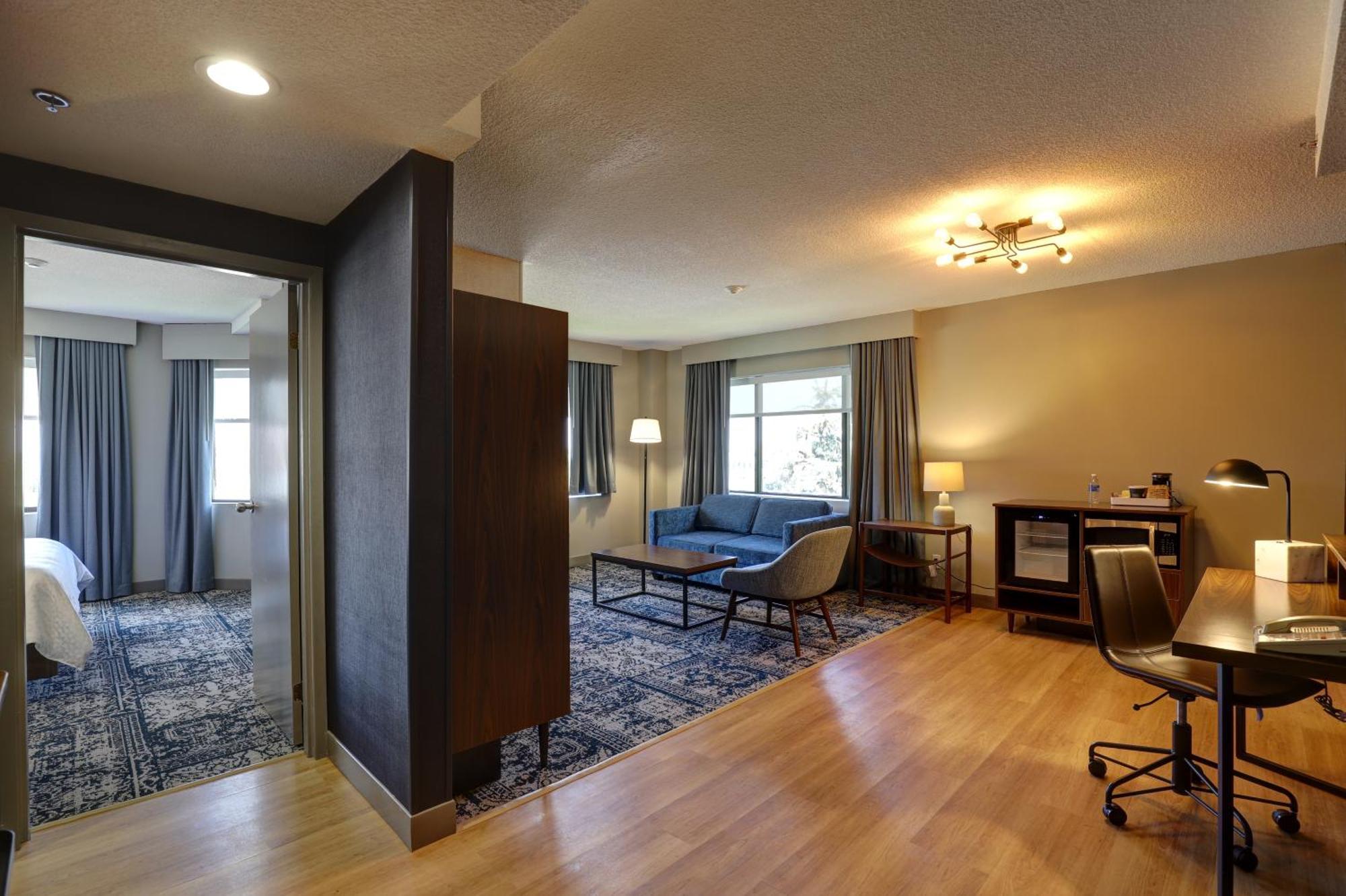 Four Points By Sheraton St. Catharines Niagara Suites Thorold Exterior photo