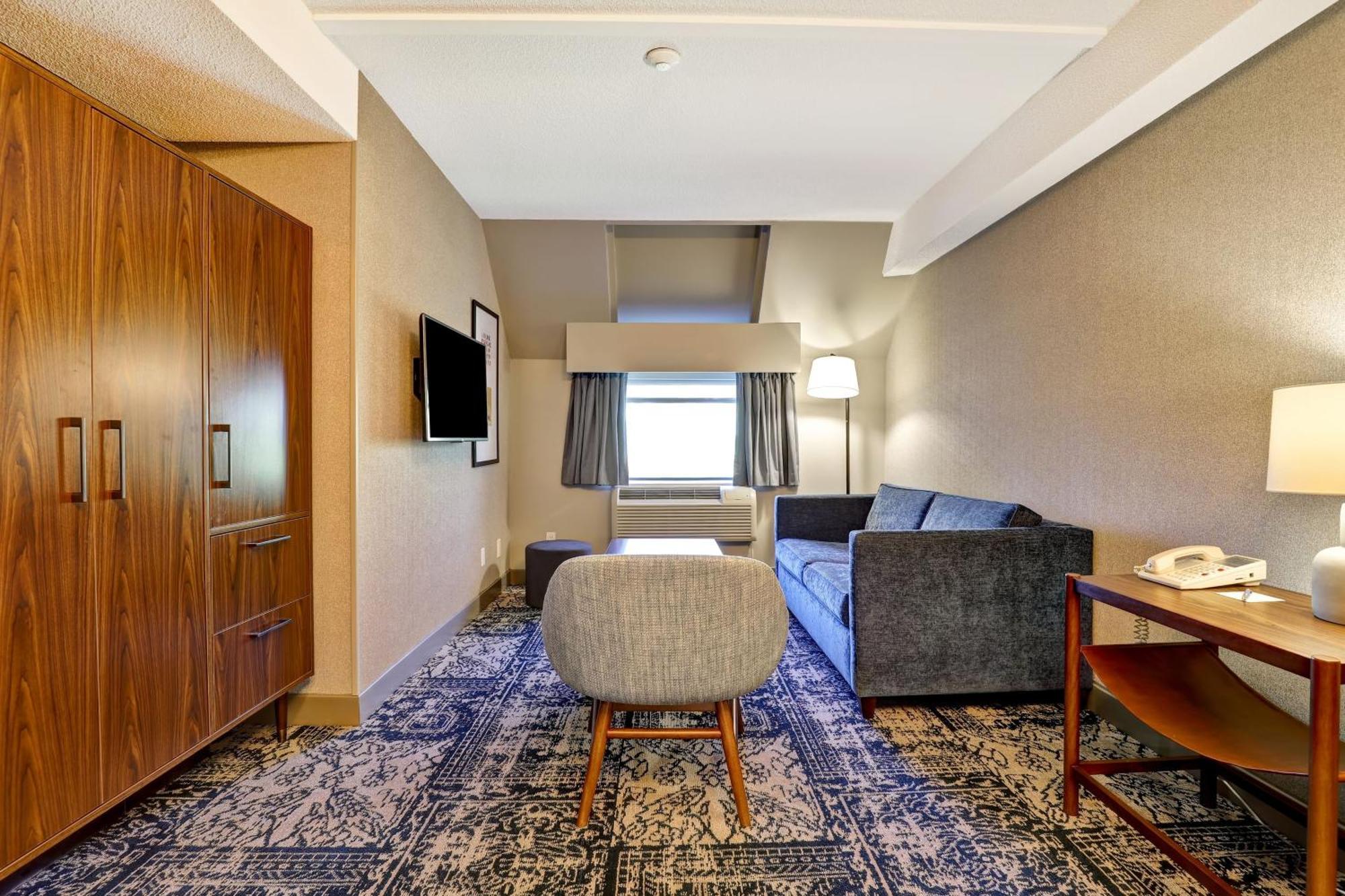 Four Points By Sheraton St. Catharines Niagara Suites Thorold Exterior photo