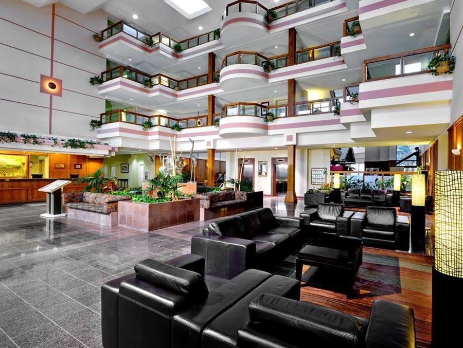 Four Points By Sheraton St. Catharines Niagara Suites Thorold Exterior photo