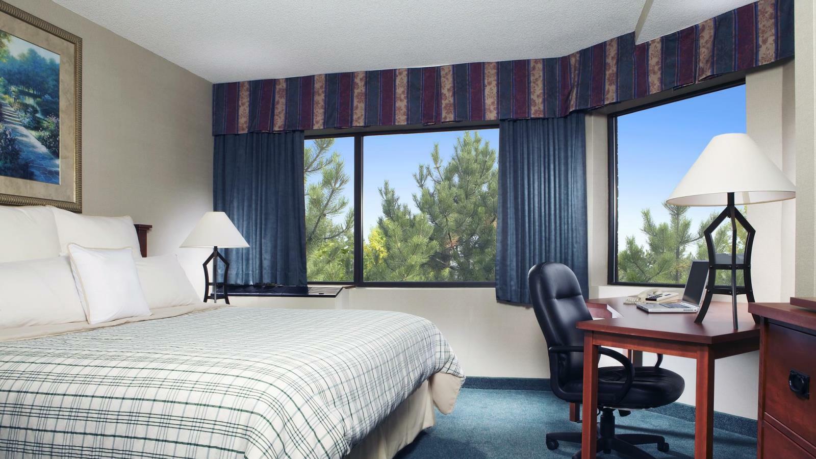 Four Points By Sheraton St. Catharines Niagara Suites Thorold Exterior photo